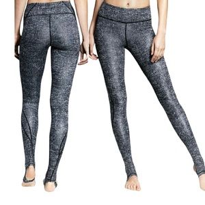 Victoria's Secret Sport Knockout Stirrup Tights Workout Yoga Pants Grey